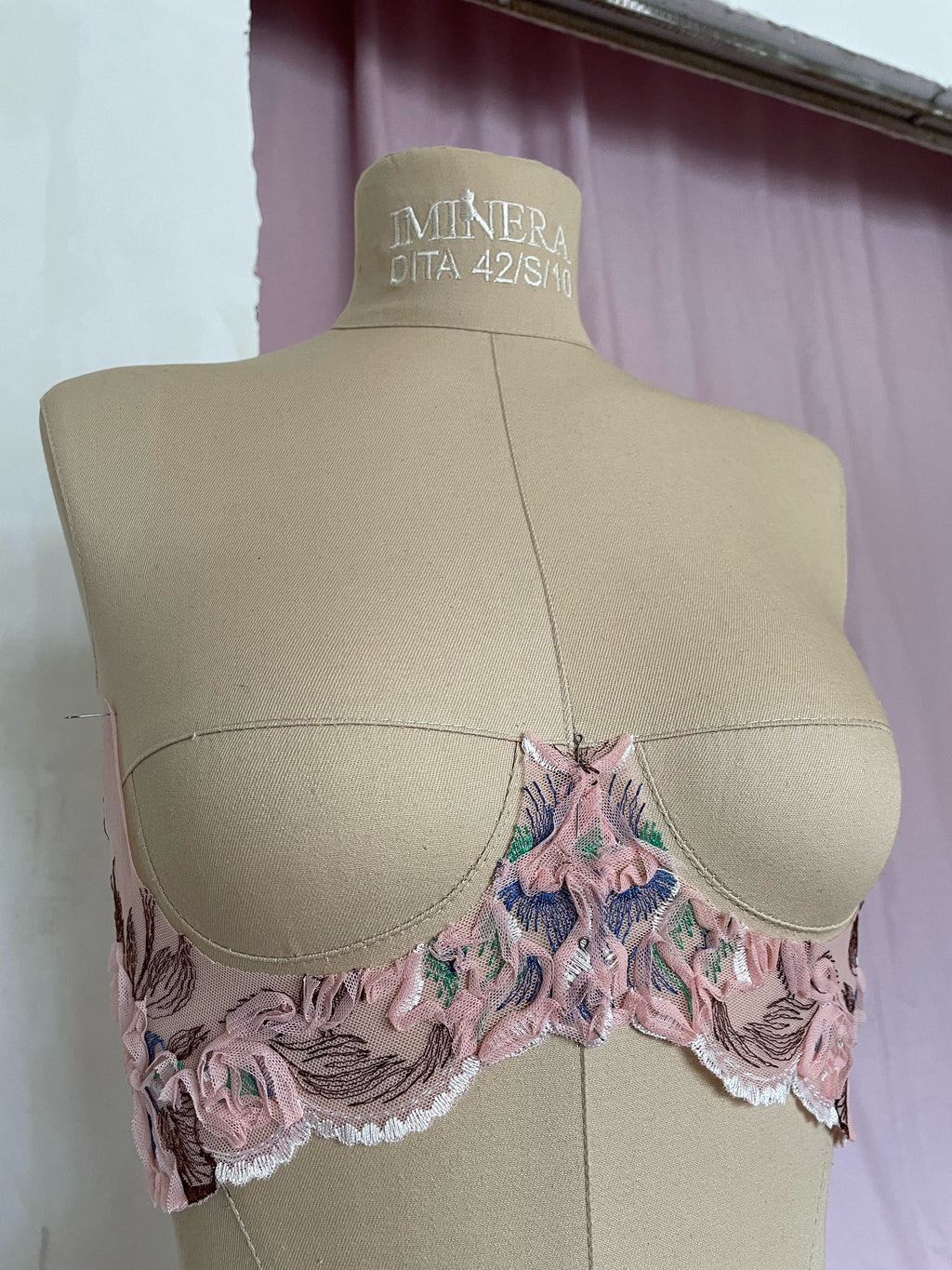 Private Sewing Lessons – Learn to Sew (Online & Offline)