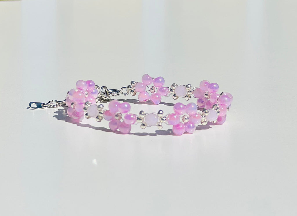 Pastellfarget Armbånd med Blomsterdesign
