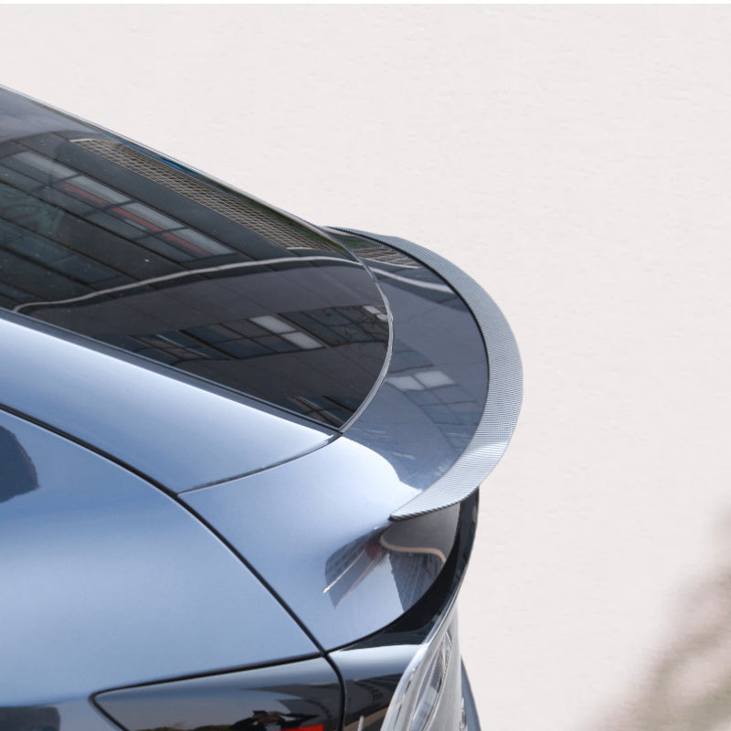 Spoiler i matt karbon look for Model Y 2025+