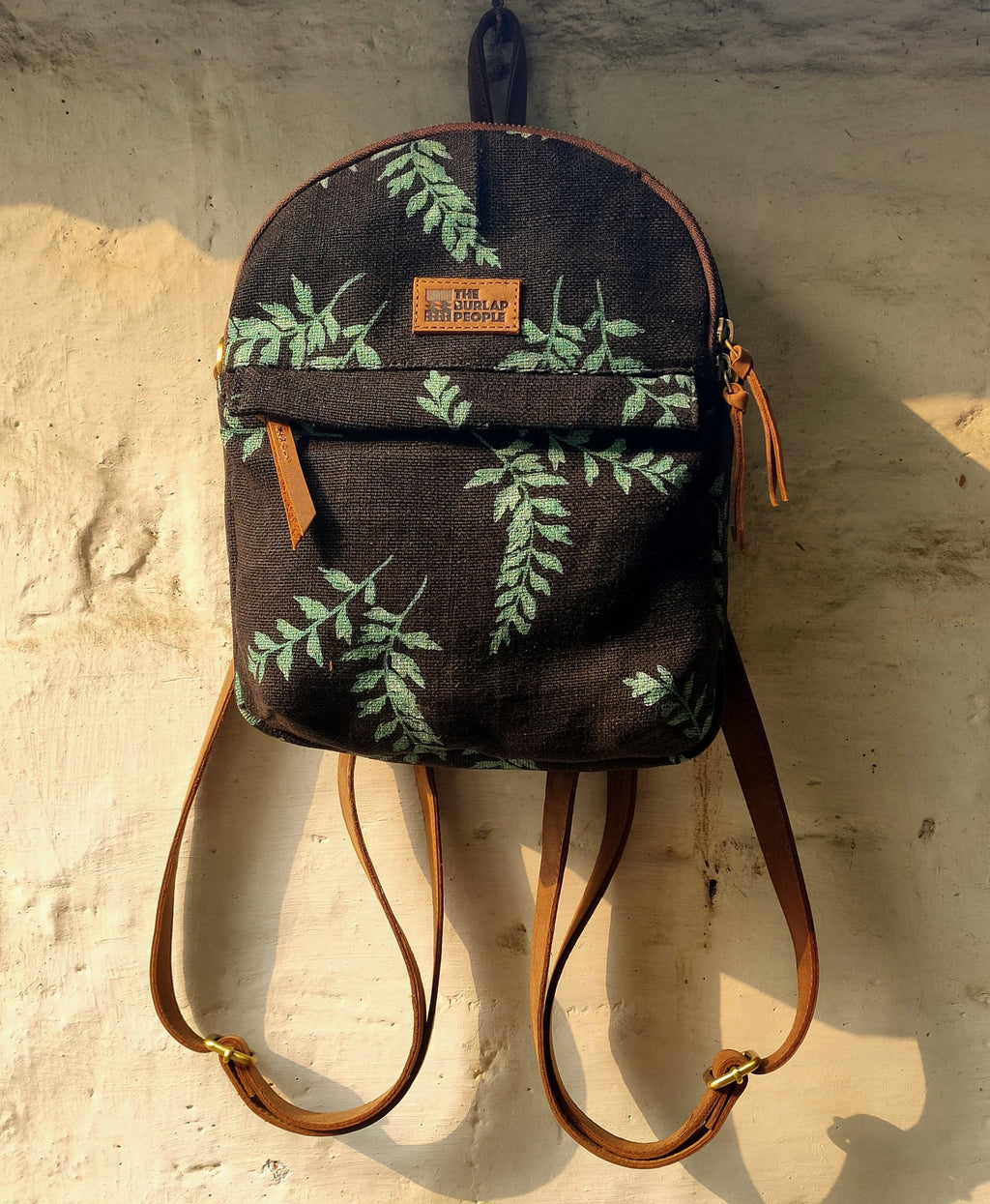 The Lil Sister Backpack | Sustainable 2-in-1 Jute Bag