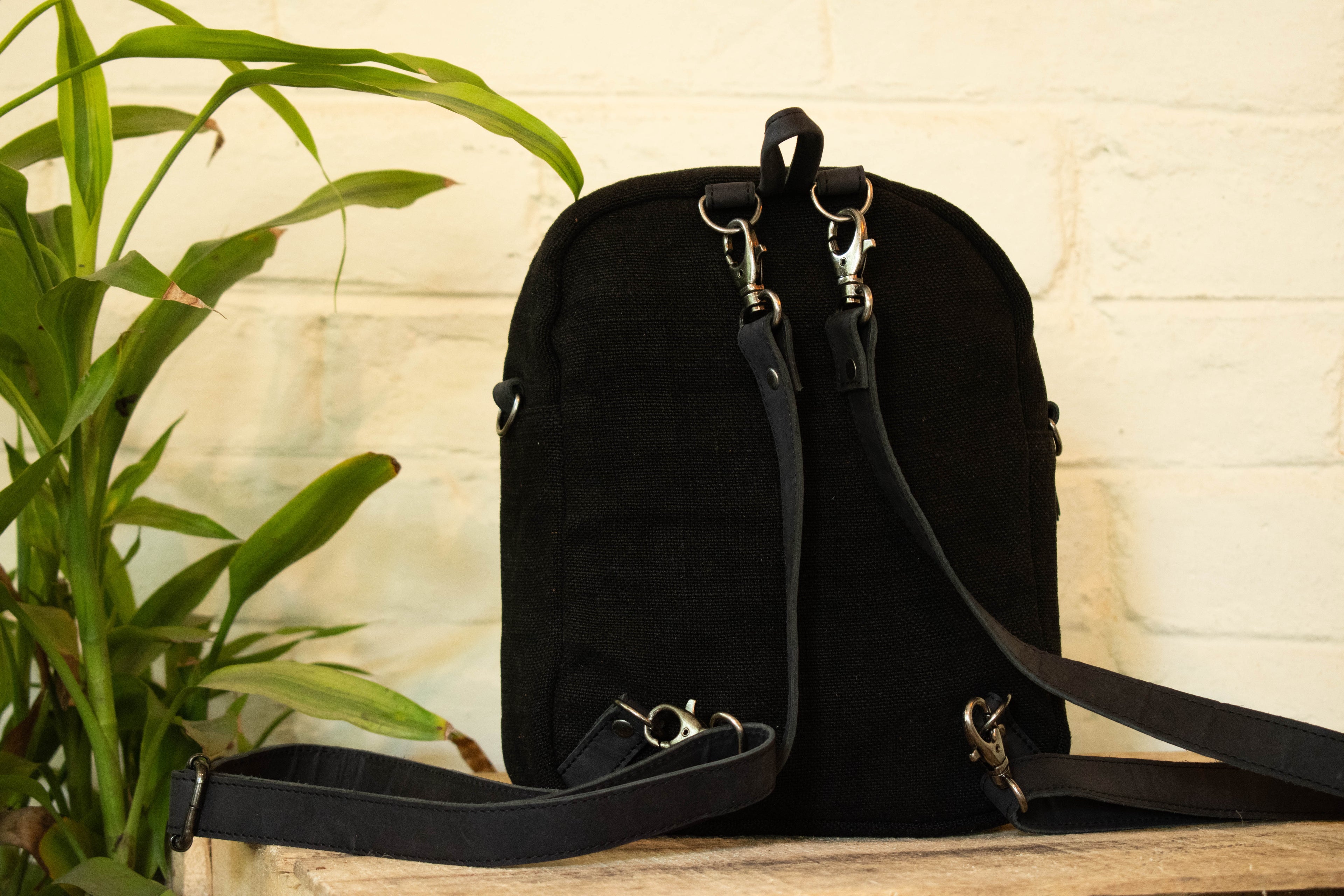 The Lil Sister Backpack | Sustainable 2-in-1 Jute Bag