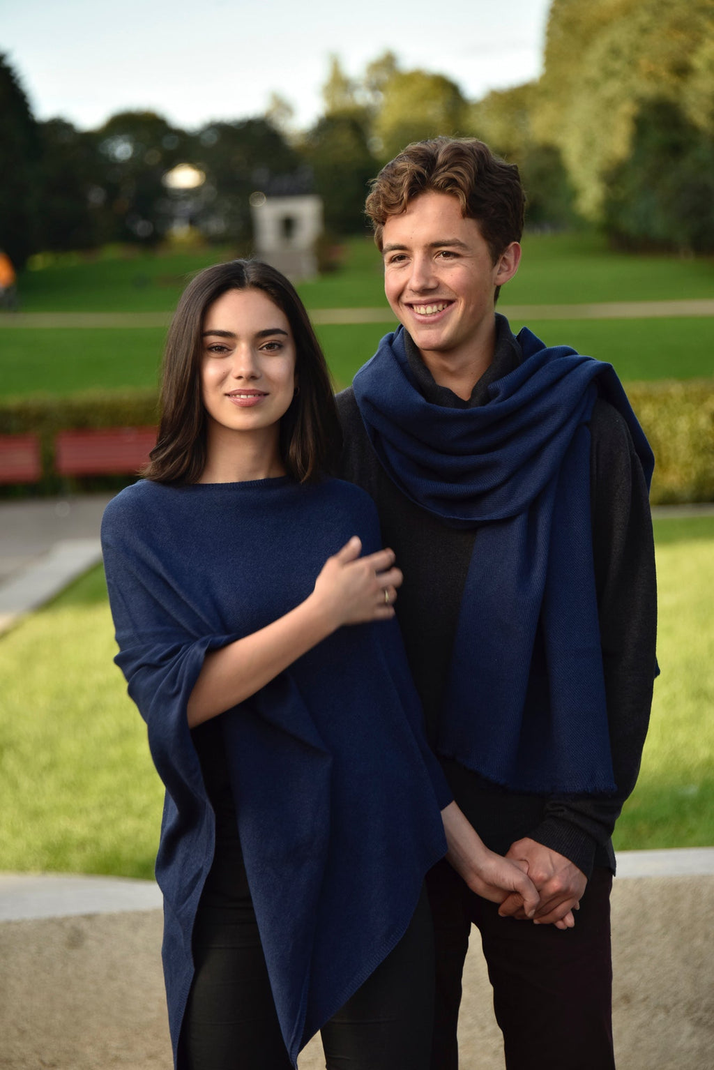 Cashmere classic poncho jeans blue
