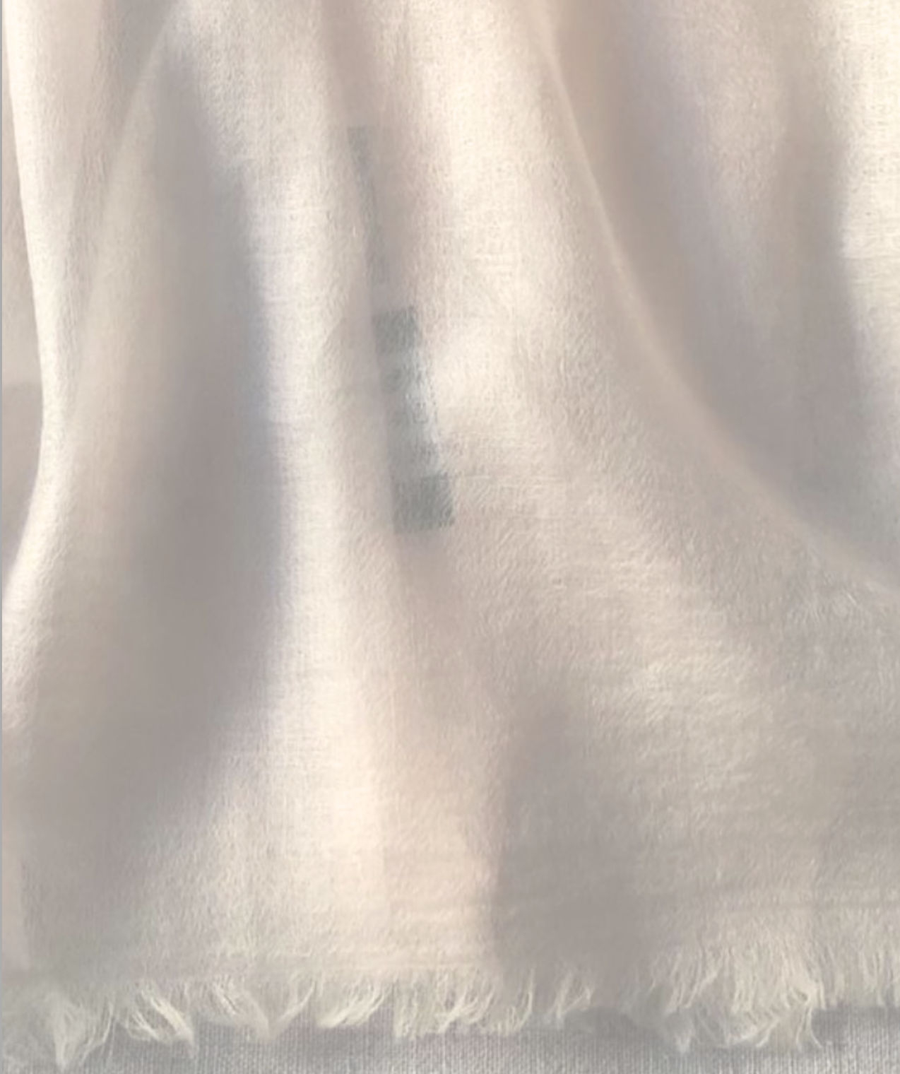 Resort wear shawl 100% Cashmere off white