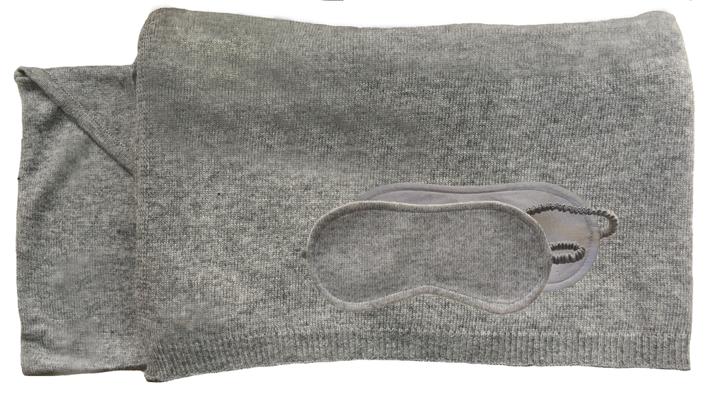 Cashmere travel kit