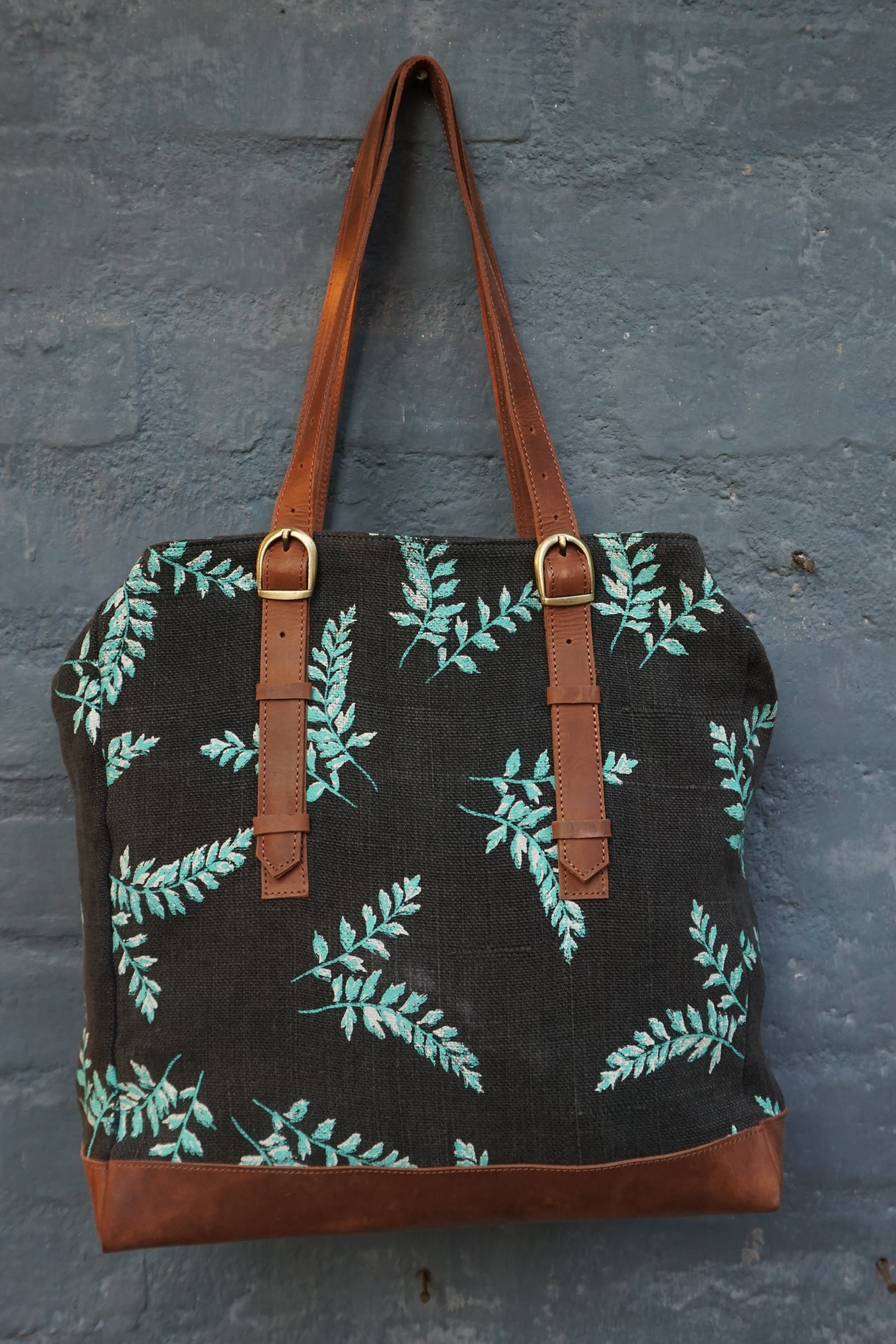 Kalaa Bass Tote | Handcrafted Jute Tote Bag | Sustainable Indian Artisan