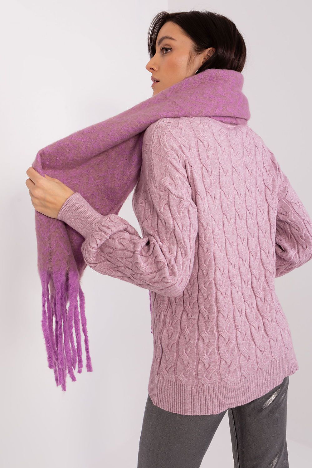 Lange Skjerf AT