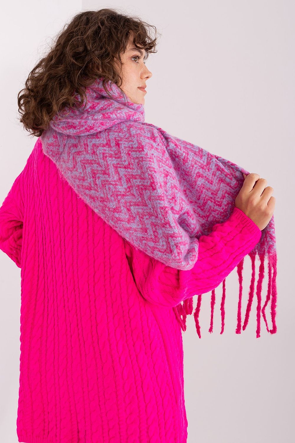 Lange Skjerf AT