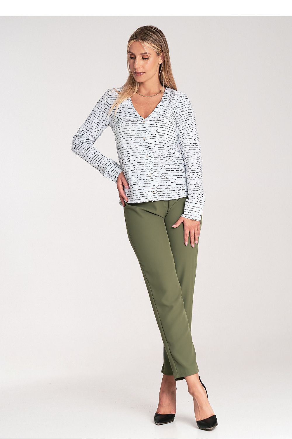 Heart Neck Long sleeve shirt Figl