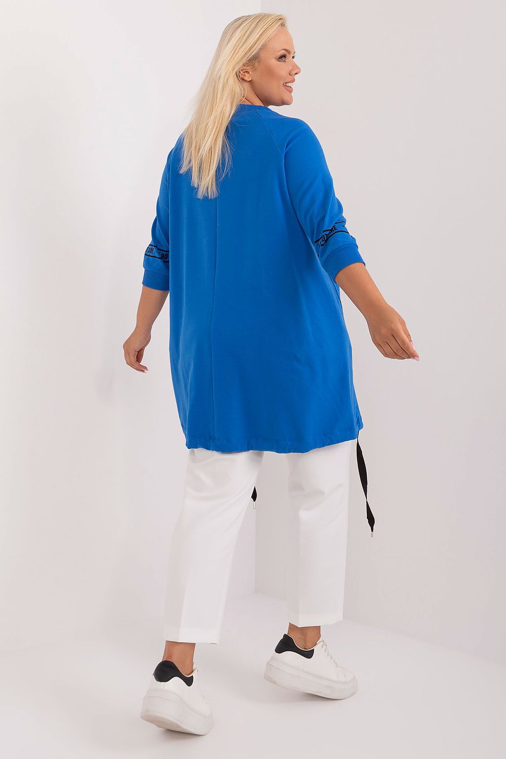Asymmetriske Plus size bluse - 3/4-Ermet- Relevance