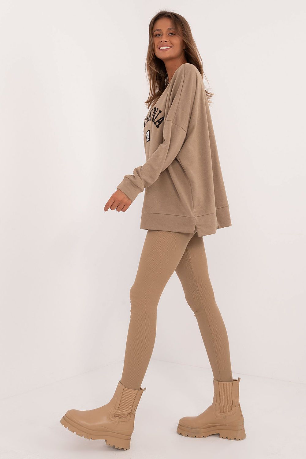 Casual Sett med Lang Sweatshirt og Ribbestrikkede Leggings - FP
