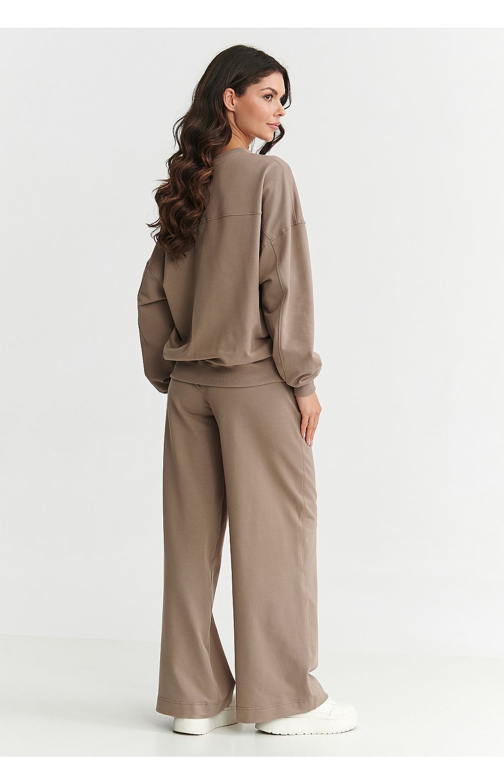 Shoulder Line Set Makadamia