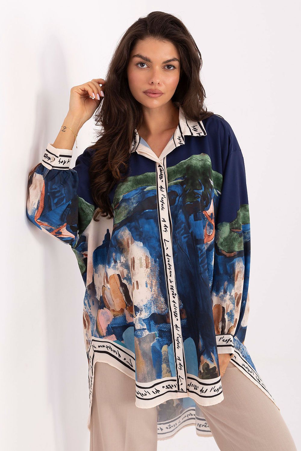 A model Long sleeve shirt Rue Paris