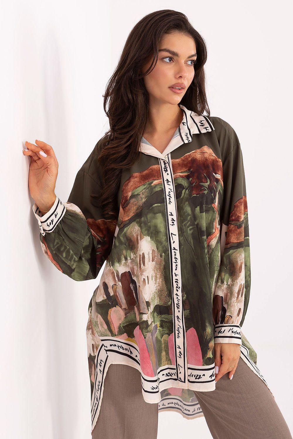 A model Long sleeve shirt Rue Paris