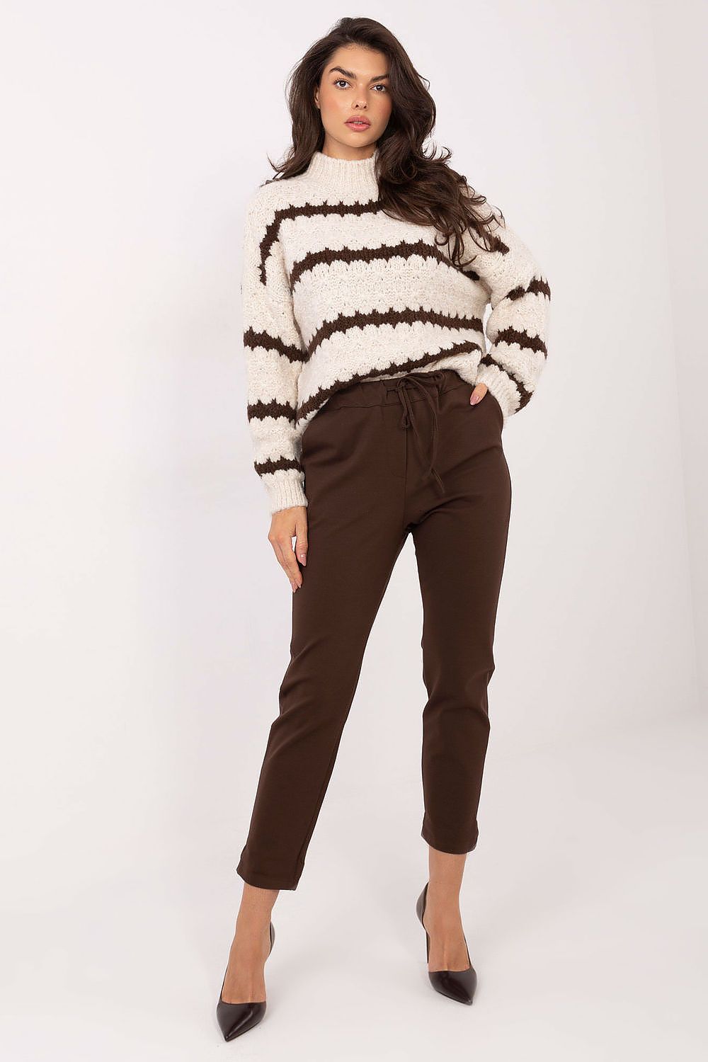 Tapered 7/8 Length Legs Women trousers FP