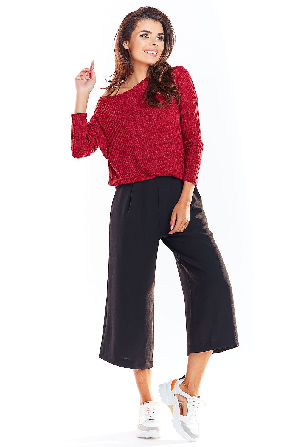 Jumper, Long sleeve sweater with classic cut - awama