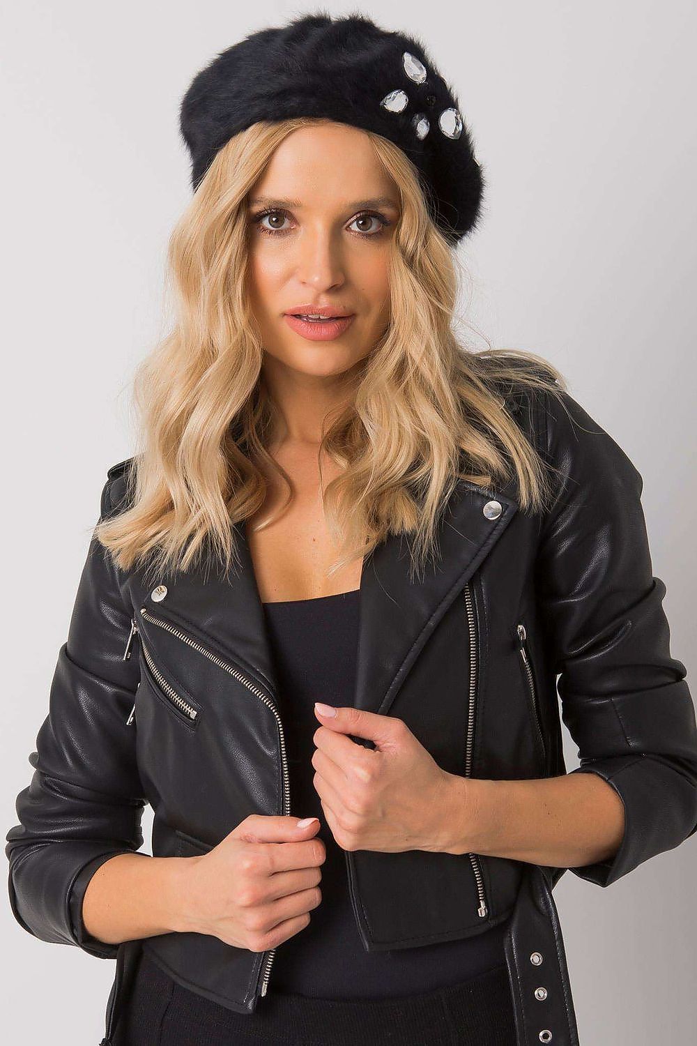Beret- AT