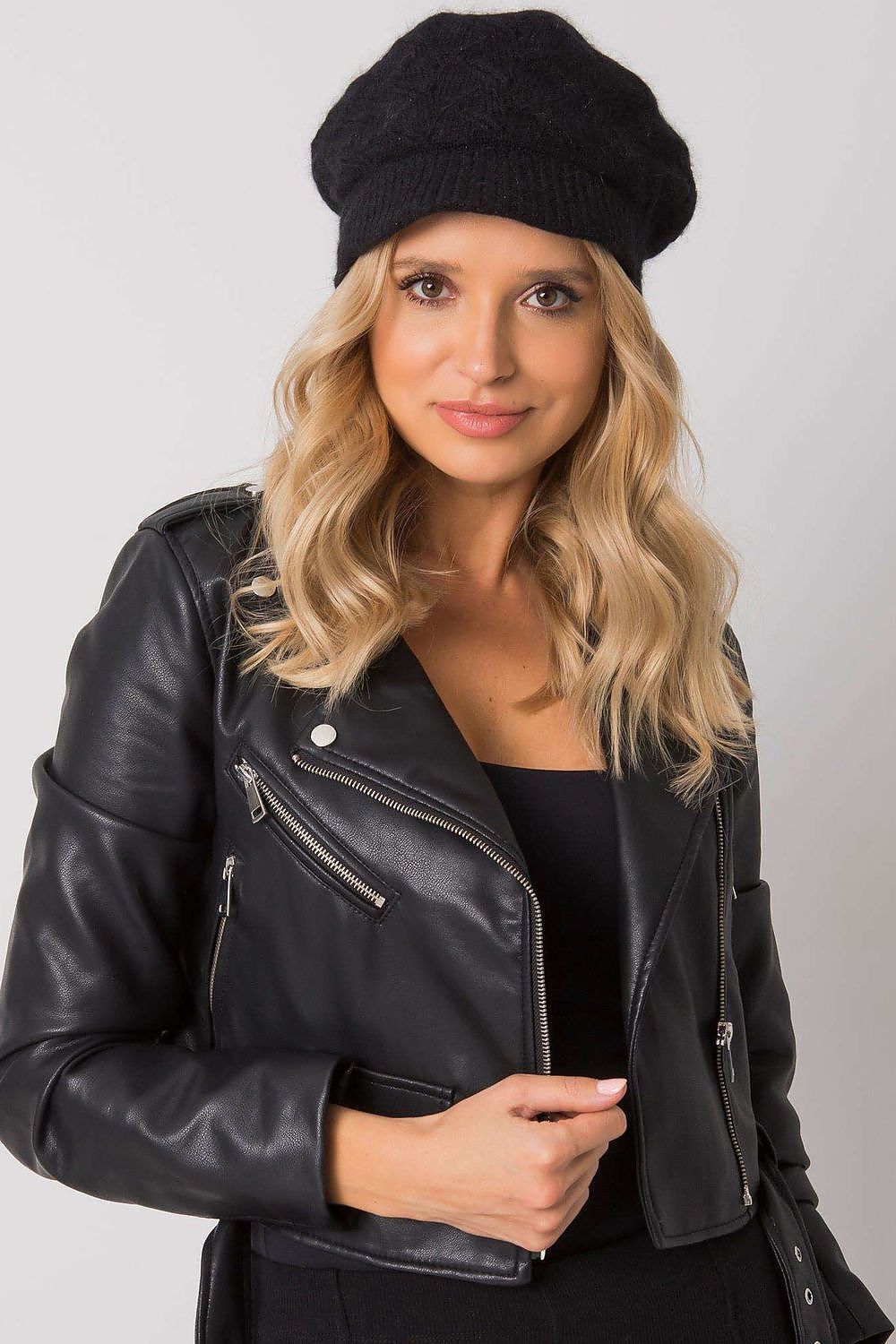Cap- AT