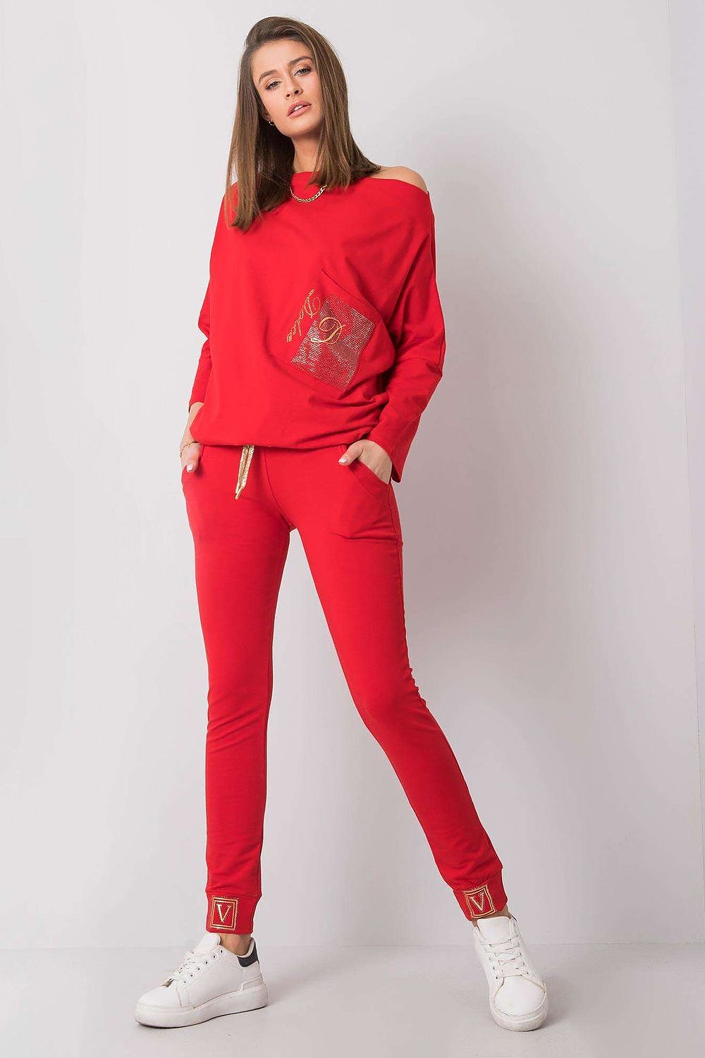 Tracksuit trousers with Rhinestones Relevance
